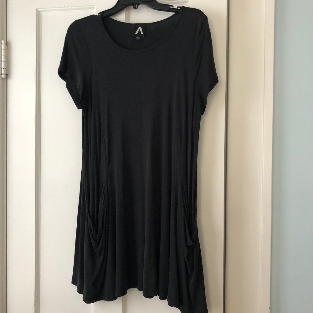 BLACK KNIT DRESS/TOP